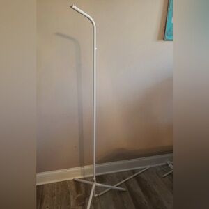 Nanit floor stand